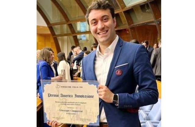 Niscemi. Giuseppe Cinquerrui premiato in Parlamento perchè la sua è fra "le migliori Startup innovative italiane" 